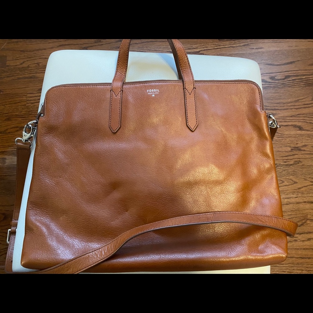 Fossil cognac leather laptop bag 💼
